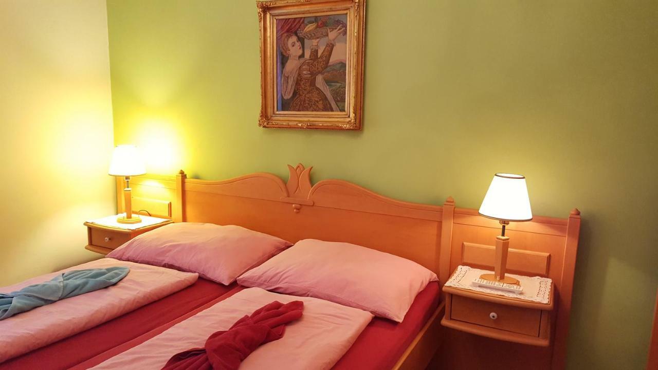 Hotel Alte Post Krems 外观 照片
